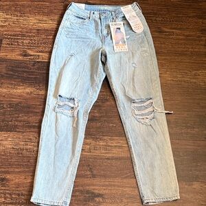 NWT Rewash the Mom Distressed Jeans